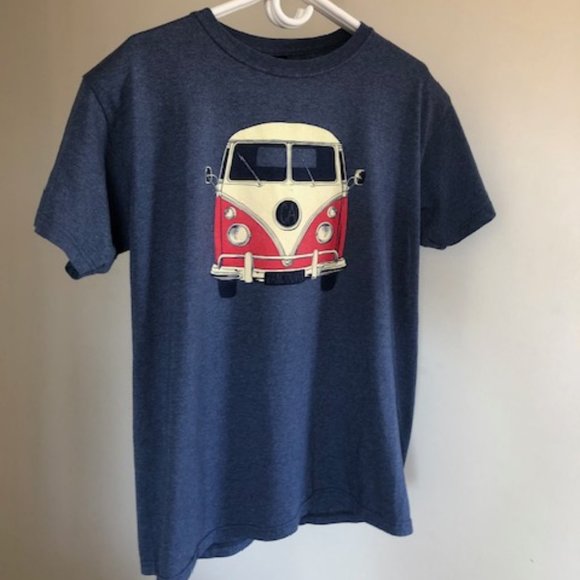 🍁 CANADA VOLKSWAGEN BOOGLE VAN T-SHIRT - Picture 1 of 3